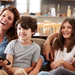 10 Tips for Choosing a TV Streaming Service for the Entire Family