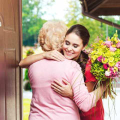10 Reasons To Send Your Loved One Flowers