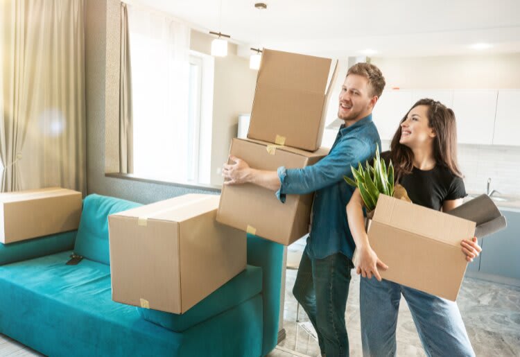 A man and a woman planning for their moving day. 