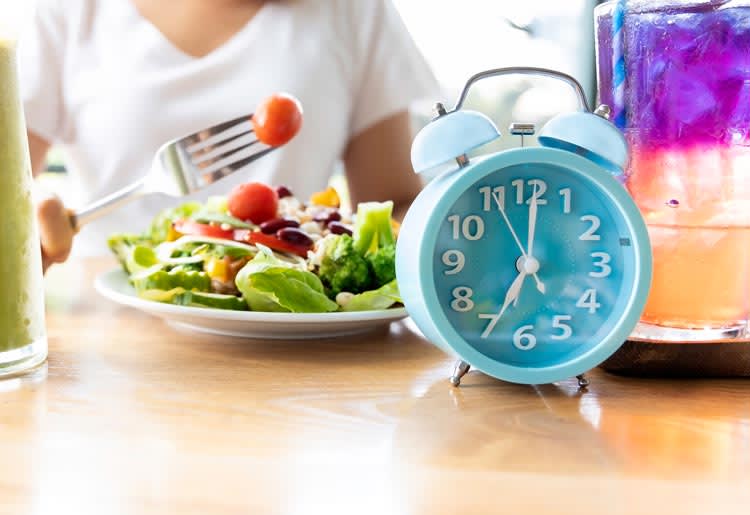 10 Science-Backed Health Benefits of Intermittent Fasting, According to a Dietitian