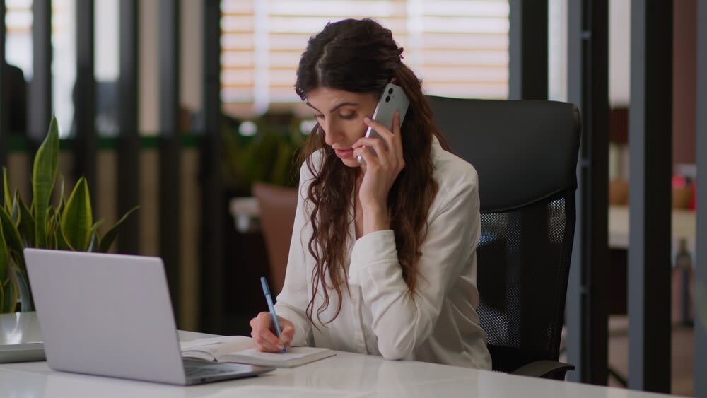 How AI Is Changing the World of Non-Fixed VoIP and How to Get Ahead How AI Is Changing the World of Non-Fixed VoIP and How to Get Ahead