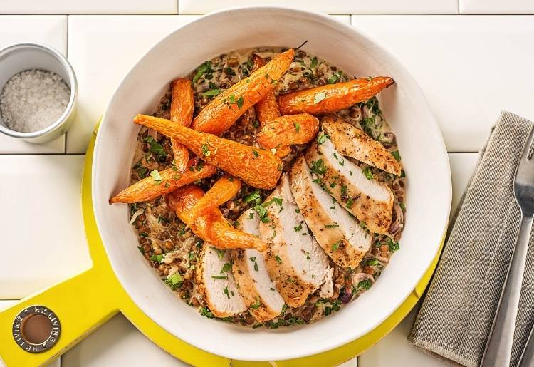 https://images.top10.com/f_auto,q_auto/v1/production/rich-text/uploads/photo/Parisienne%20Spiced%20Chicken%20with%20Balsamic%20Mustard%20Lentils%20and%20Roasted%20Chantenays.20211117172813.jpg