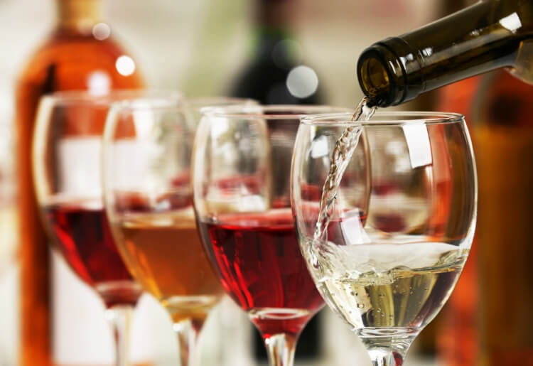 Plonk Plonk wine club delivers hand-crafted and curated organic wines