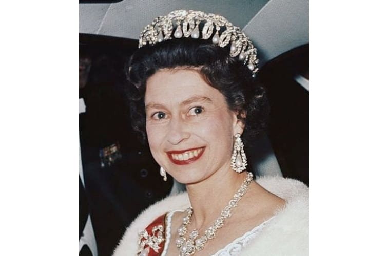 Queen Elizabeth II Inspired Paste Sapphire Necklace. Royal 