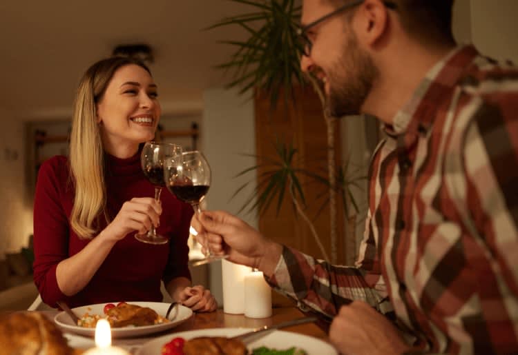 Romantic Dinners at Home: How Meal Delivery Services Can Elevate Your Valentine's Day Meal