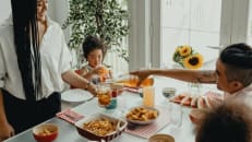 Eating Together is Healthier for You