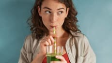 10 alimentos que se pueden comer con aparatos dentales y 10 alimentos que se deben evitar.