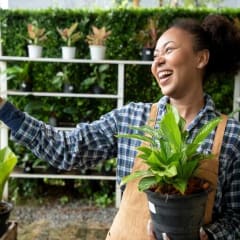 10 First Post Ideas to Introduce Your New Business on Social Media