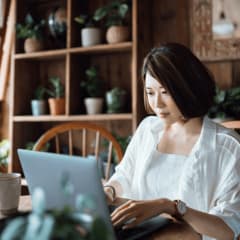 How to Make Money Blogging: The Complete Guide