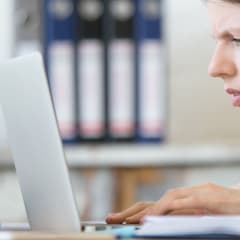 10 Things to Look for in an Online Glasses Site