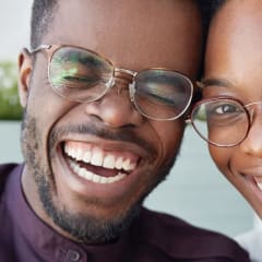 How to Save Money Buying Glasses Online