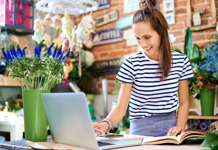 How to Choose Invoice Software for Your Small Business