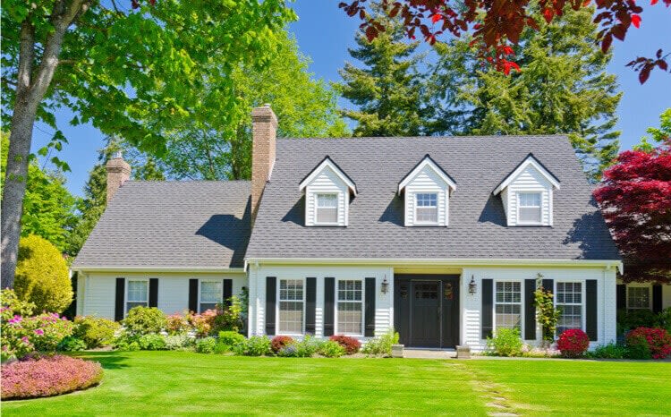 How to Make Sure a Roofing Specialist is Legitimate