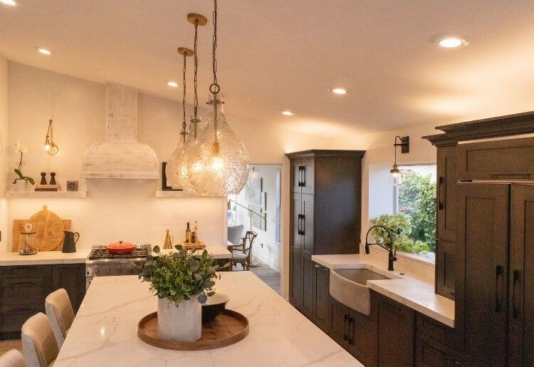 10 Ways to Spot Electrical Problems in Your Home