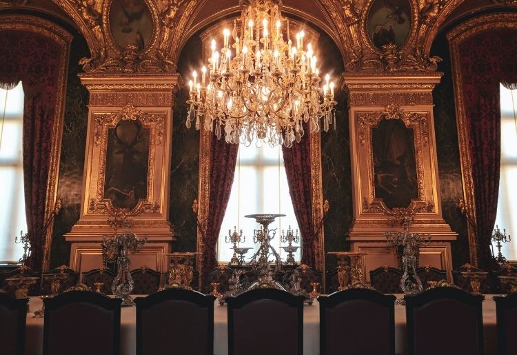 10 Last Names That Indicate You May Be Related to a Royal