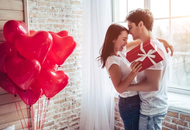 Online Shopping for Valentine's Day Gifts