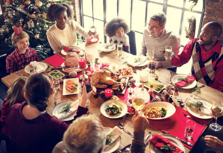 Top 10 Tips for Maintaining a Healthy Diet During the Holidays From A Registered Dietitian