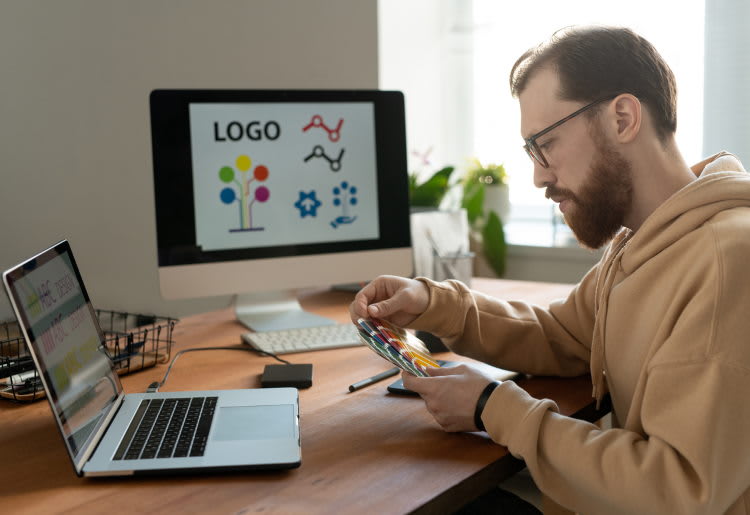 The Stories Behind the Top 10 Most Iconic Brand Logos