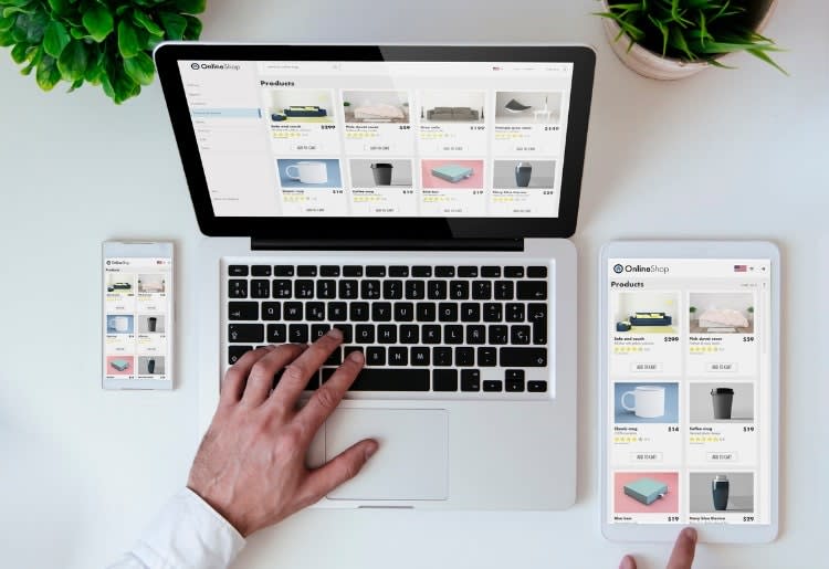 Ecommerce - Wix v Volusion