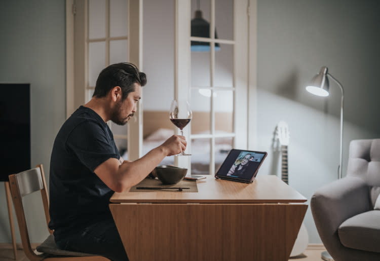 Top 10 Benefits of Getting to Know Someone Virtually Before Meeting or Dating IRL