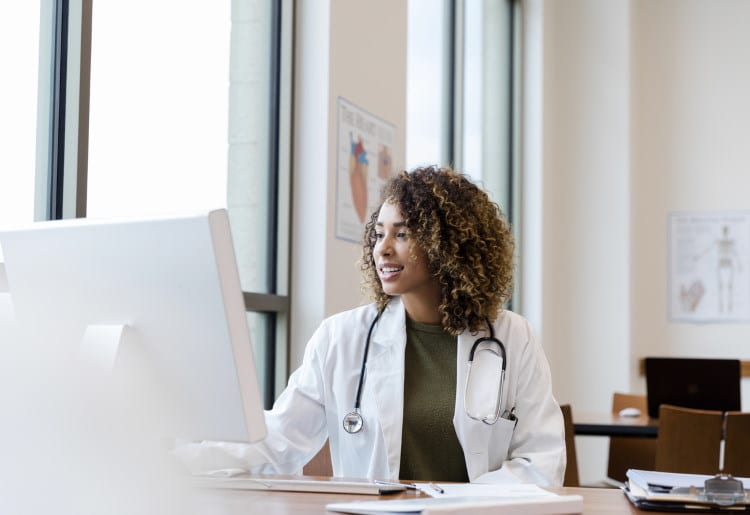 The Top 5 Services to Use to Get Prescriptions From Online Doctors