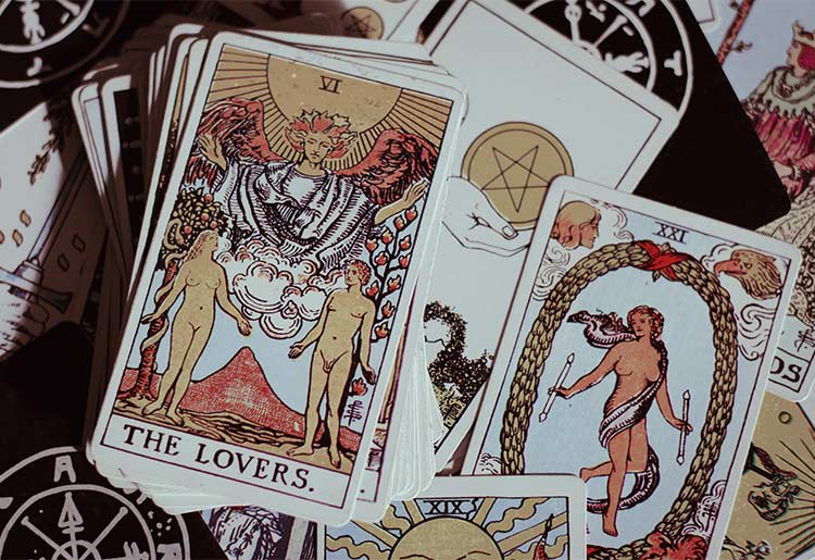 10 Tarot Spreads to Shed Light on Your Love and Relationships